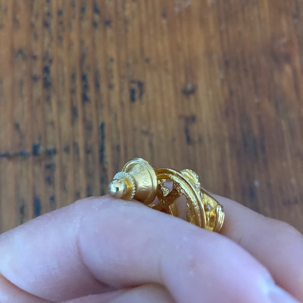 1980’s Avon Libra Tac Pin Brooch, Vintage, Goldtone Scales and Rhinstone - Picture 4 of 4